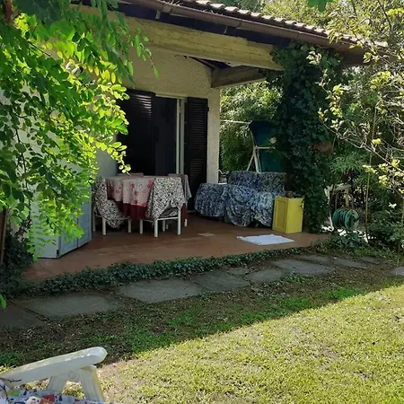Casa Charming Immersa Nel Casa vacanze Forte dei Marmi